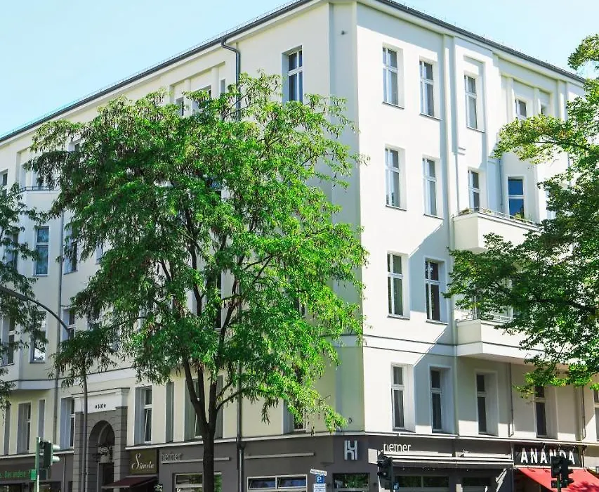 Pension Peters - Das Andere Hotel-1