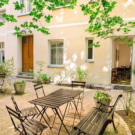 Pension Peters - Das Andere Hotel-3